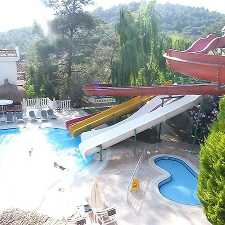 Hotel Merriment Oludeniz